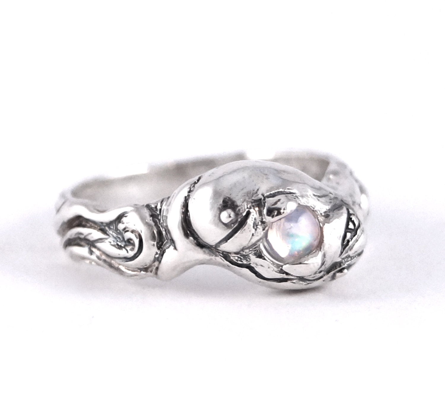 Whale Ying Yang Moonstone Ring, Sperm Whale, Beluga Whale, Whale Hug Ring, Ocean Mammal Ring, Marine Sea Life Ring, Silver Whale Ring, 212